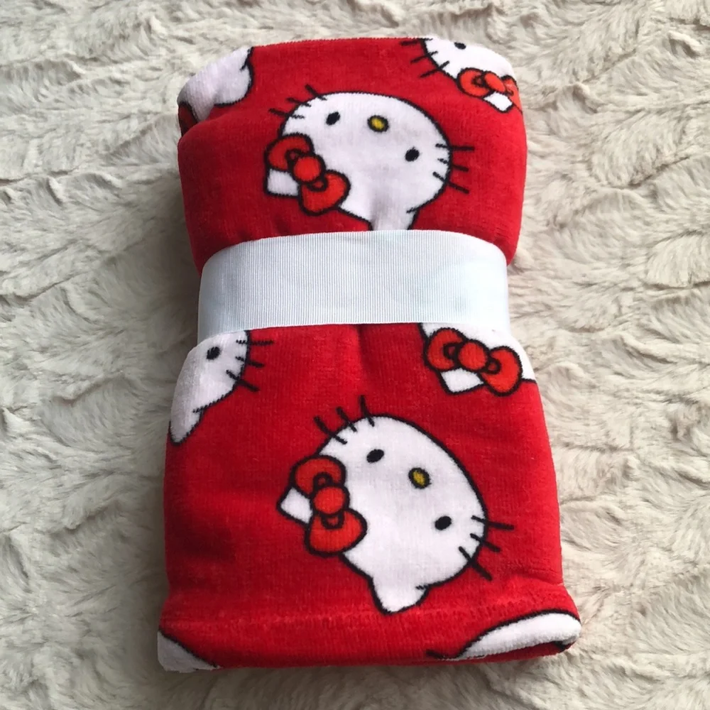 Hello Kitty Hand Towels